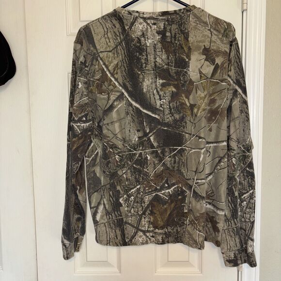 Realtree Medium Camo Long Sleeve Shirt Outdoor Hunting Gear - Picture 4 of 6